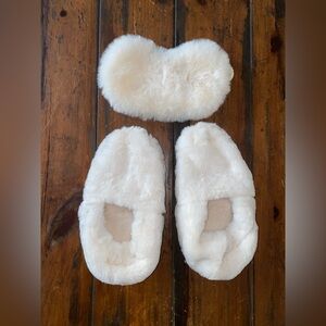 Microwavable Faux Fur White Women’s Slipper and Matching Eye Mask